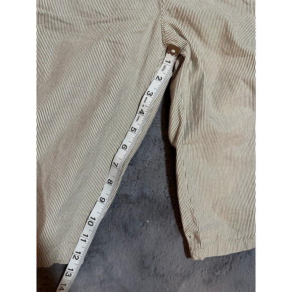 Converse Pinstripe Shorts - Picture 4 of 5